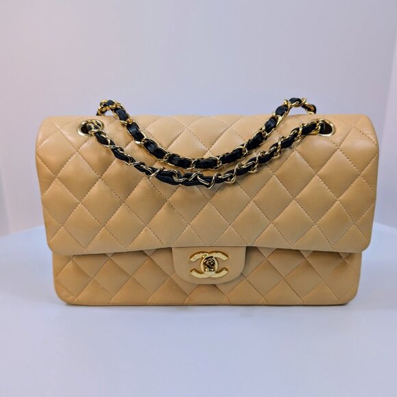 Chanel Vintage Classic Double Flap Bag in Cream Lambskin with Gold Hardware - Picture 16 of 16